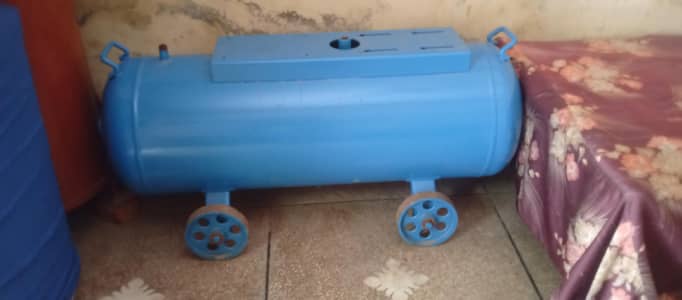 air compressor 500 pound  is  very good condition