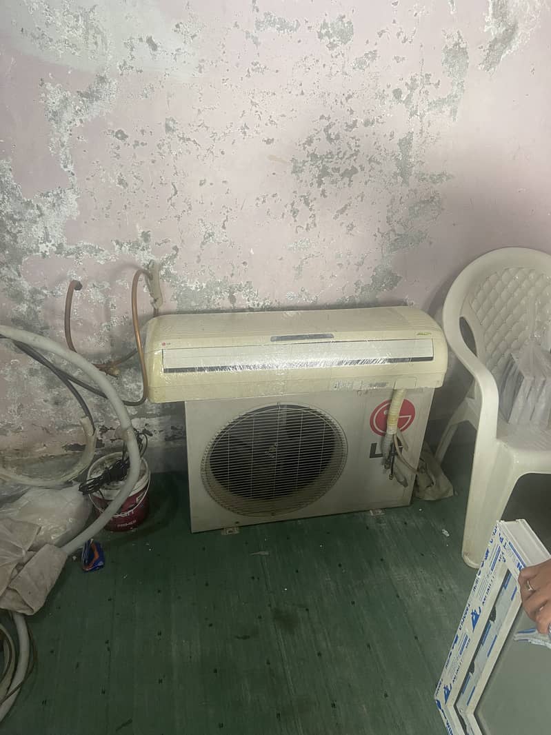 1 Ton Split AC 0