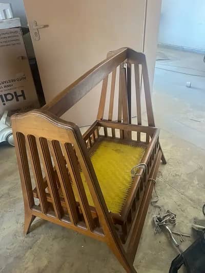 baby swing made from diyaar wood