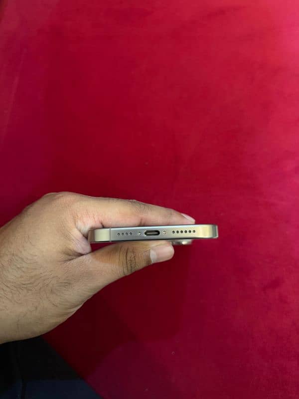 iPhone 15 Pro Max JV 2