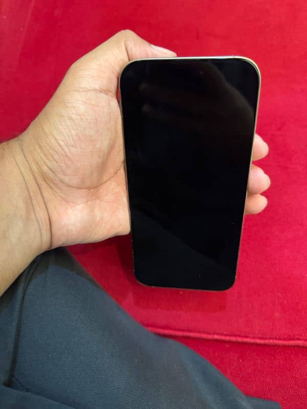 iPhone 15 Pro Max JV 5