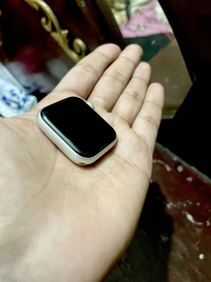 Apple Watch SE 2 (New) 1