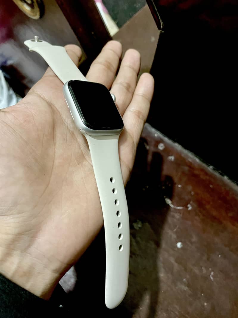 Apple Watch SE 2 (New) 2
