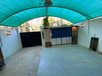 3 BAD DD APARTMENT WITH EXTRA LAND GROUND FLOOR PARK FACING