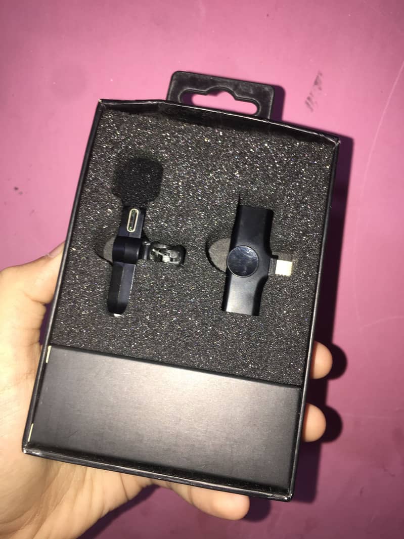 Wireless mic for iPhone 3