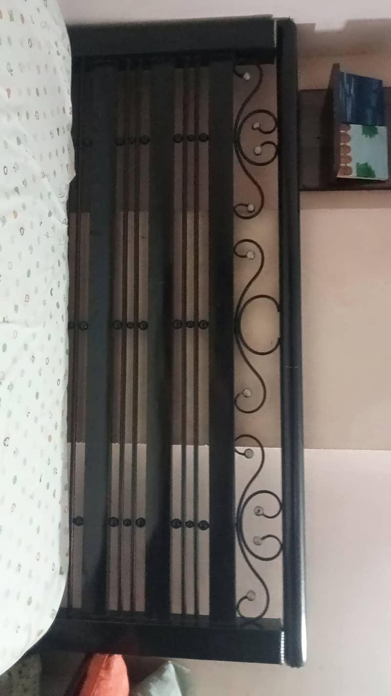 iron bed 6