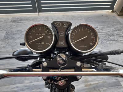 Like brand New GS 150 SE