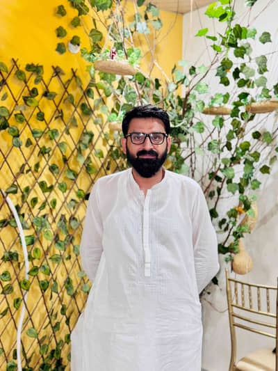 Umar Ranjha Aviary