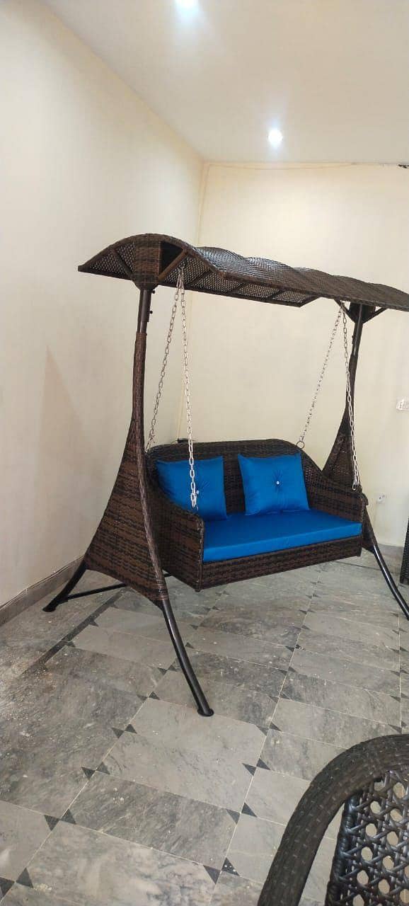 outdoor swing 1