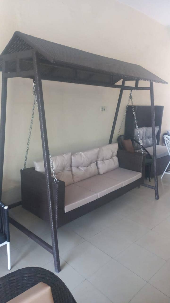 outdoor swing 2