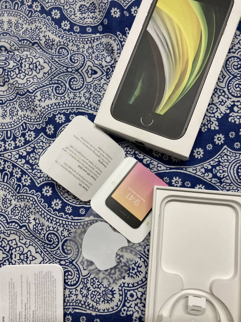 iPhone SE 2020 2