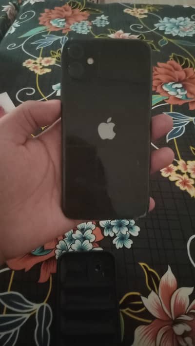 iPhone 11 70 hai battery service charger hai black 0305 8959922