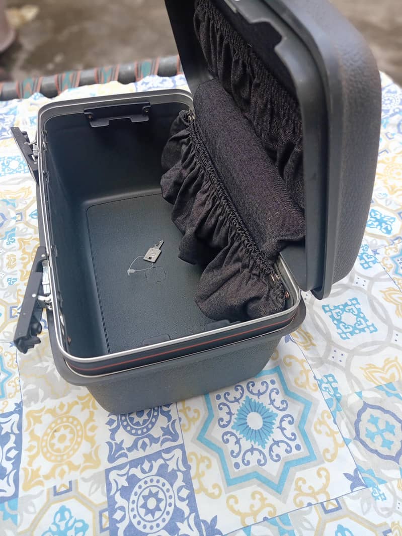 Vintage Samsonite Case 4