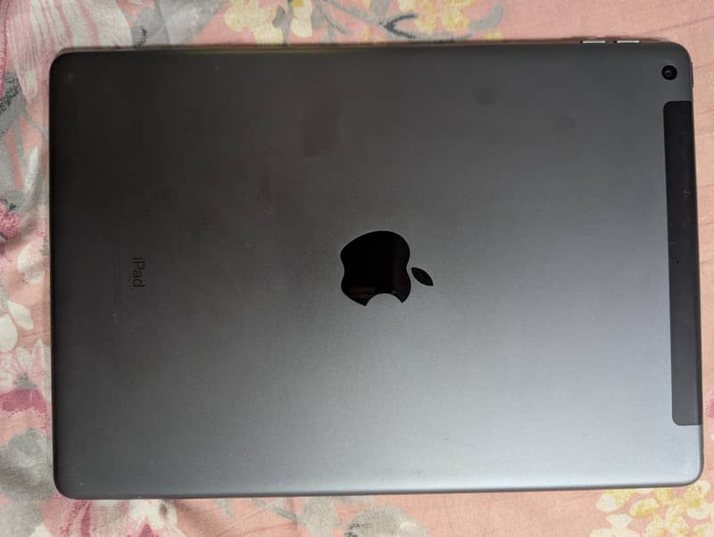 Apple IPad 7th Generation 1