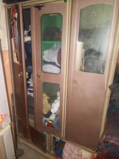 iron almari read add