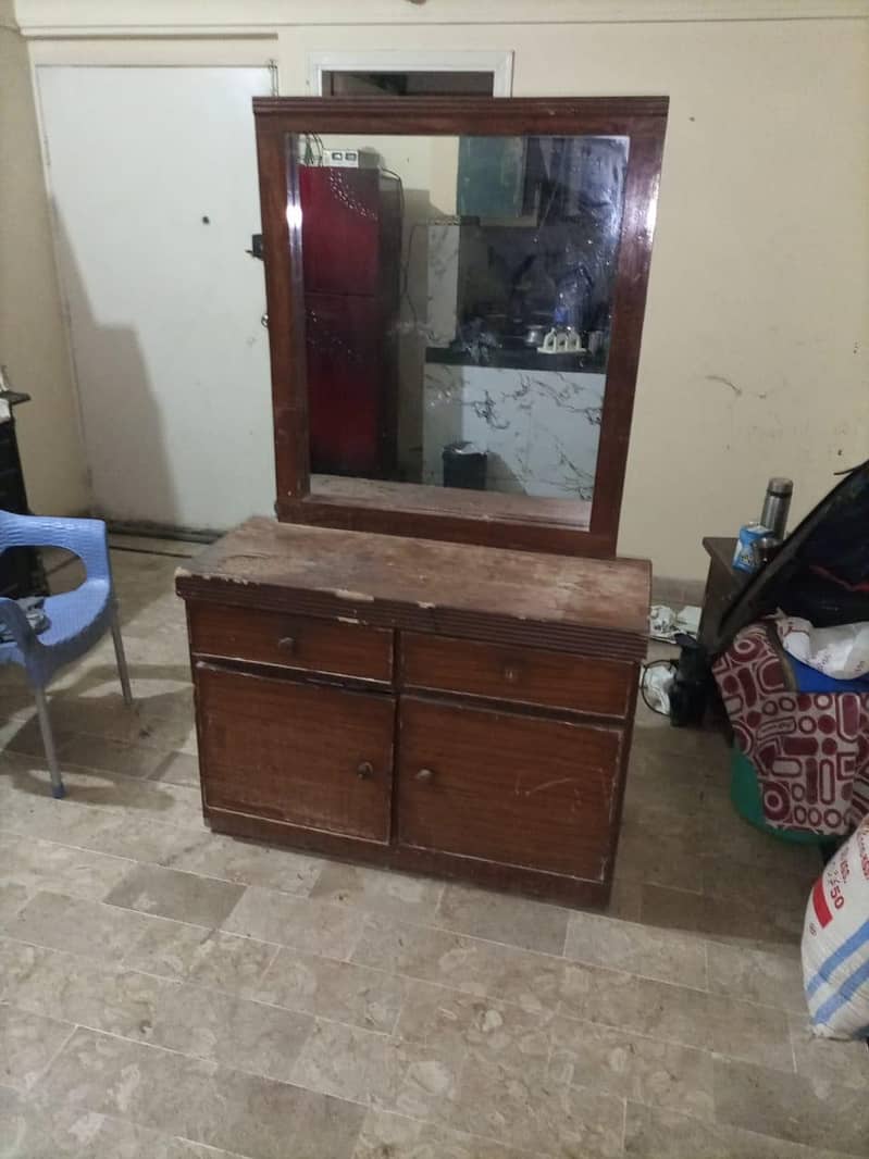 wooden dressing table 1