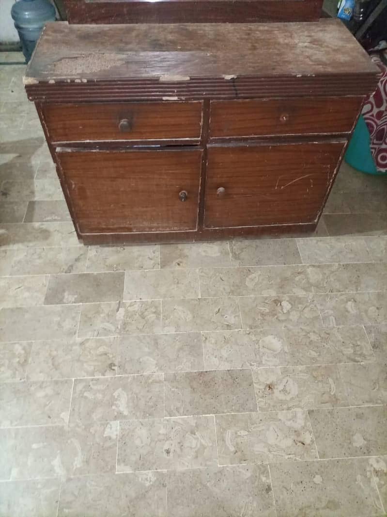 wooden dressing table 2