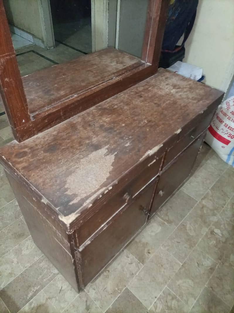 wooden dressing table 3