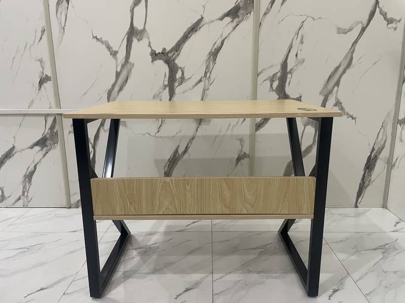 K-Shape Workstation Table 1