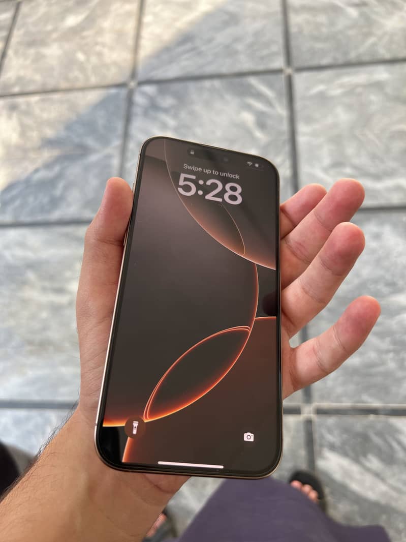 16 pro max jv 256 jb - Mobile Phones - 1104695992