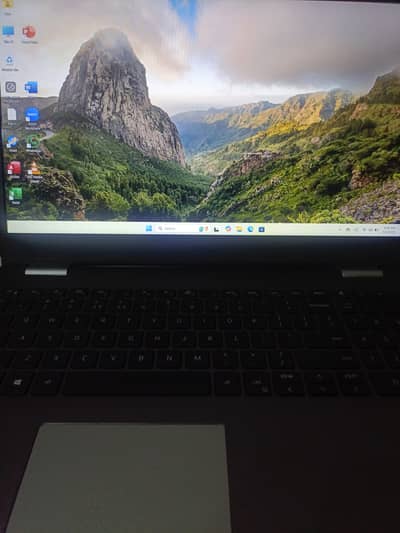 Dell 3501 ,2021 in 10/10 condition