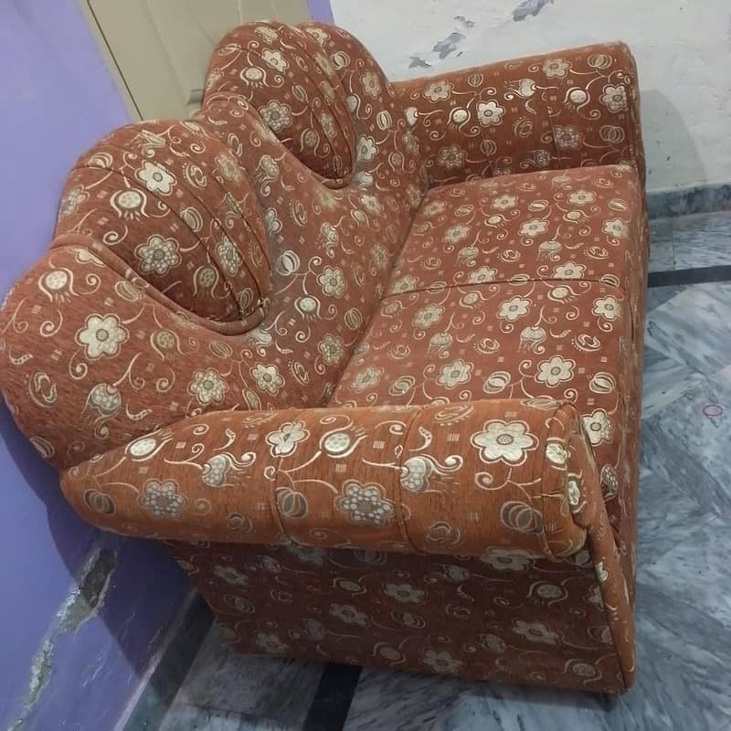3'2'1 seater sofa 0