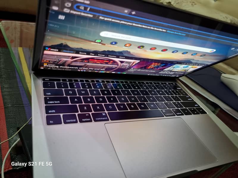 Macbook Pro 2017 0