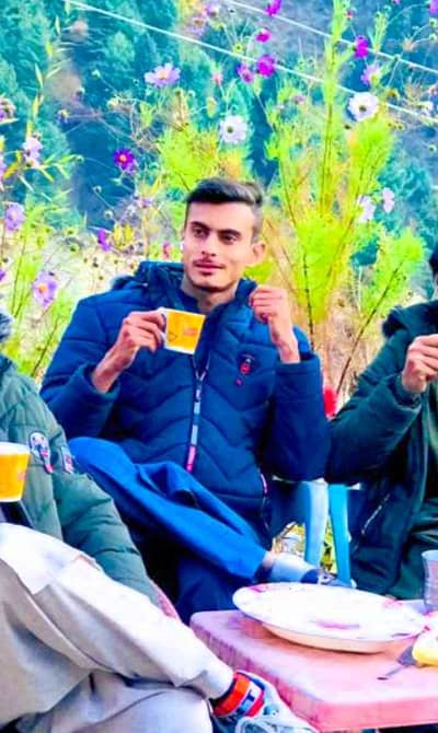 °ZAINI°KHAN°