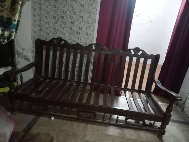sofa pyor lakri 1