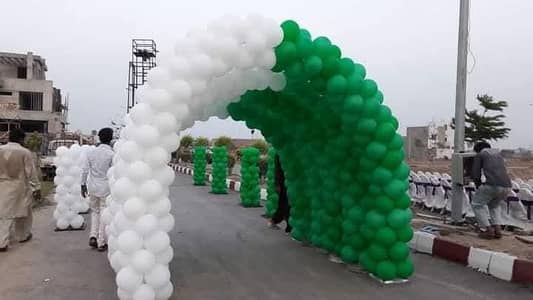 14 august balloon decor