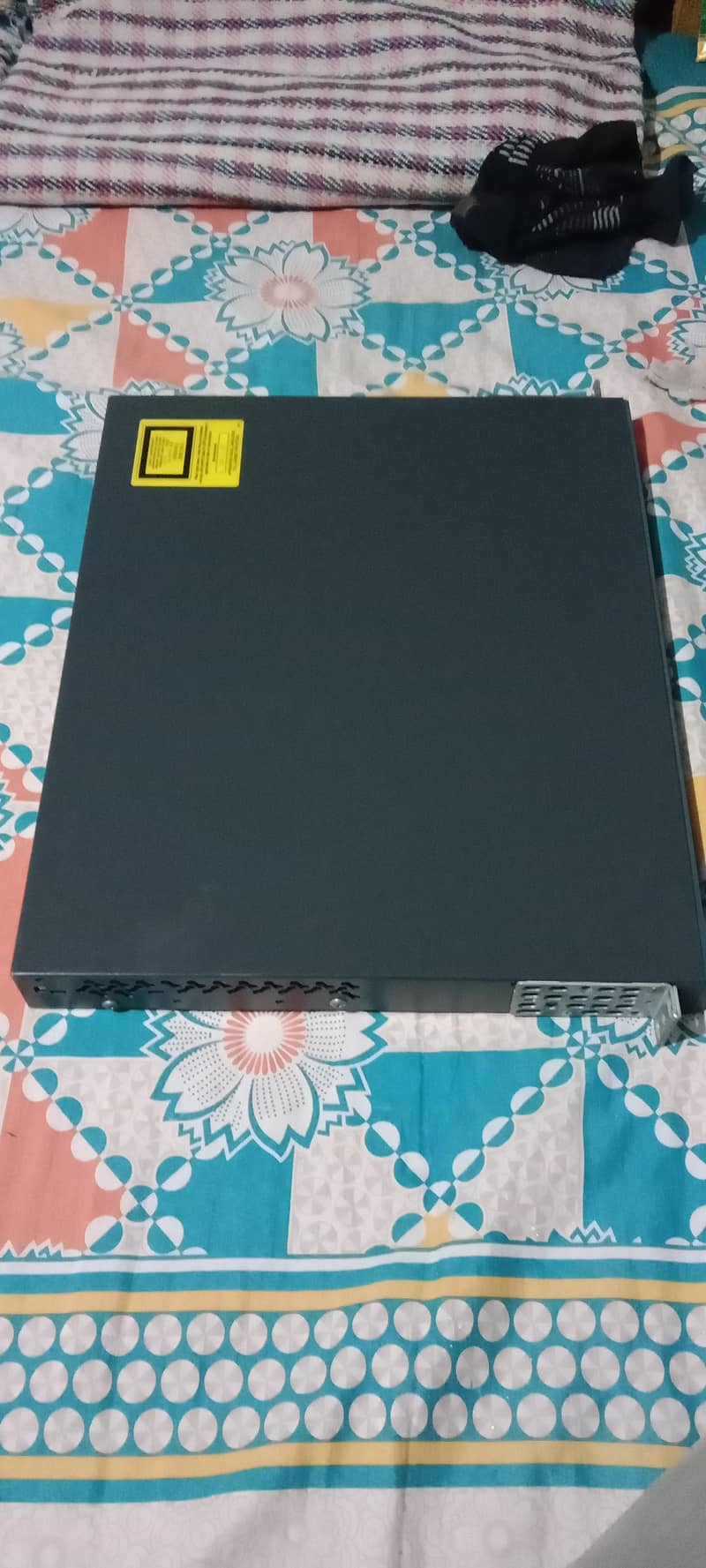 Cisco 3560 -24ts-E 2