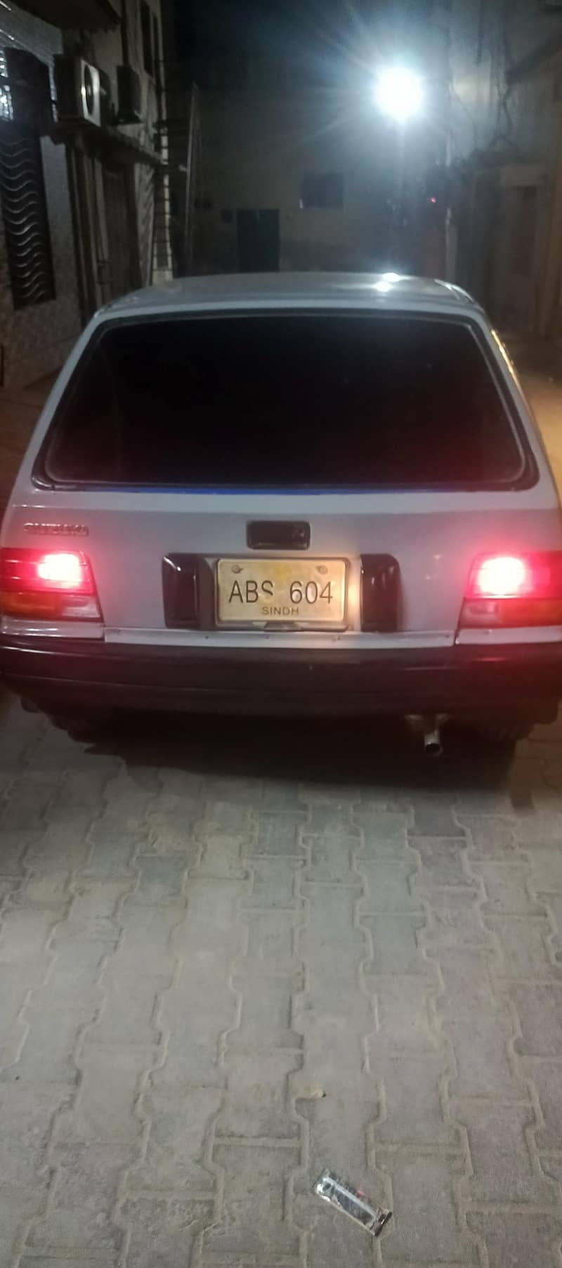 گاڑی بہت اچھی ہےاندر سے ٹوٹل جینین ہے 0