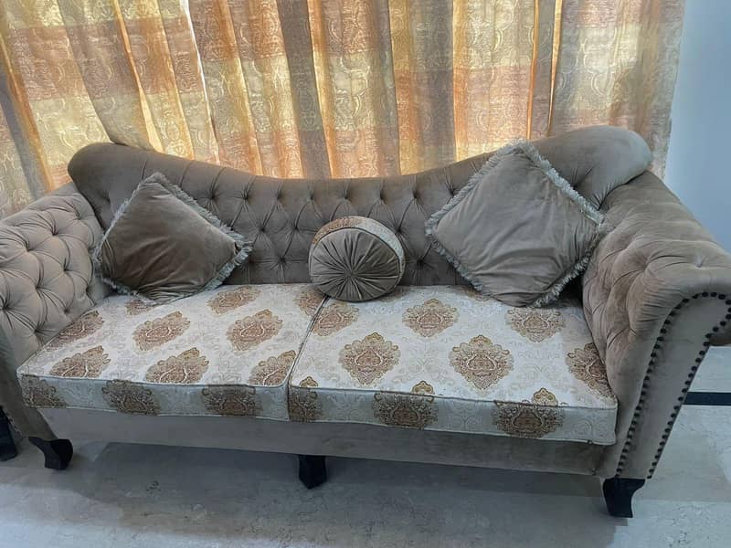 Sofa set 0