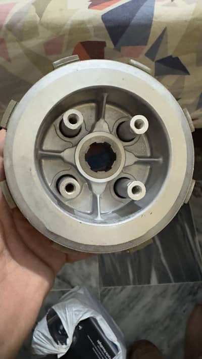 Cg 125 Geniue clutch housing FCC