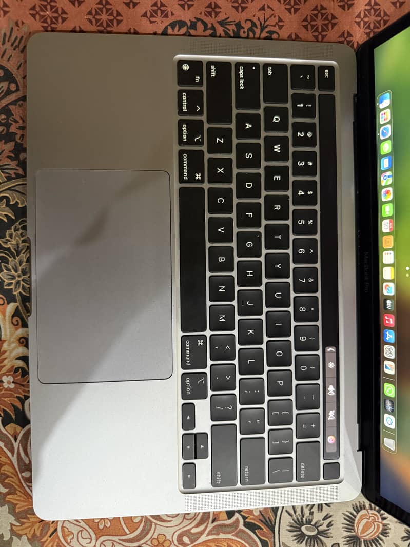 Macbook Pro 1