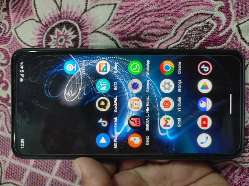 Sharp Aquos zero 5G 1