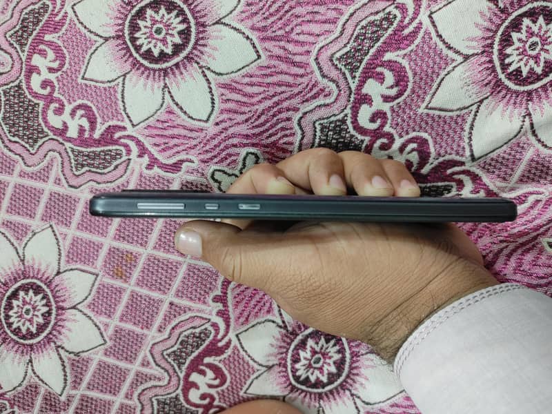 Sharp Aquos zero 5G 5