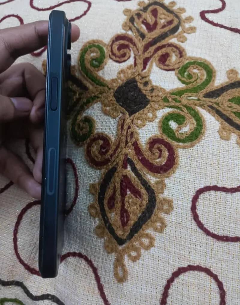 iphone 15 4