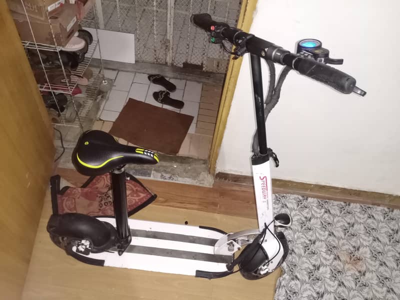 electric scooty mint condition 0