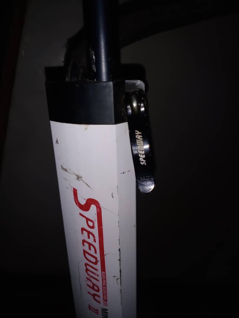 electric scooty mint condition 3