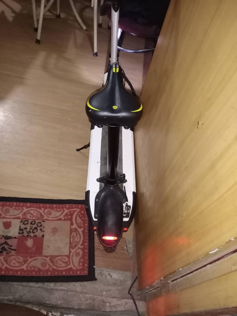 electric scooty mint condition 8