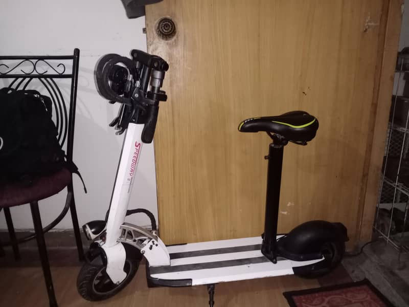 electric scooty mint condition 13