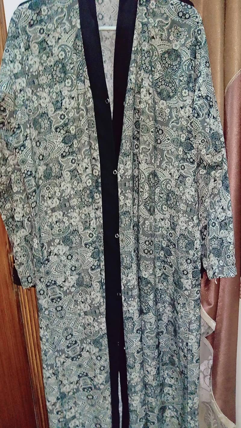 Abayas 0