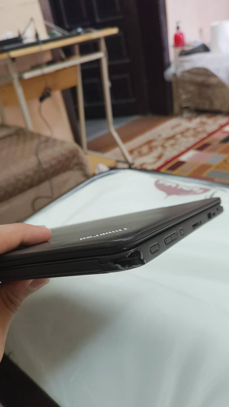 lenovo thinkpad touchscreen. 6