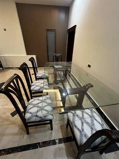 Dinning table