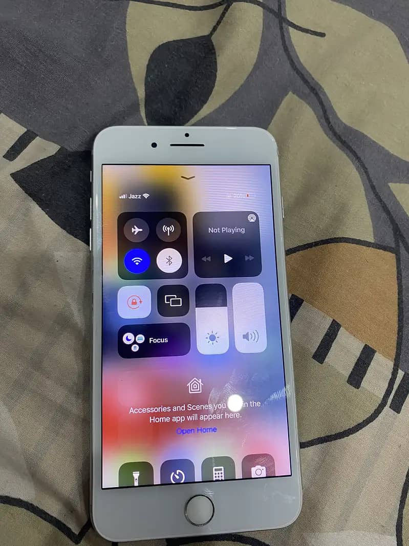 Apple iPhone 7 Plus 2