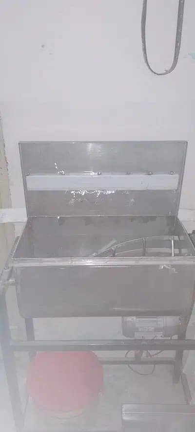 stainless steel heavy Gage Mixture machine o. 3.1. 2.2. 7.4. 8.6. 7.7