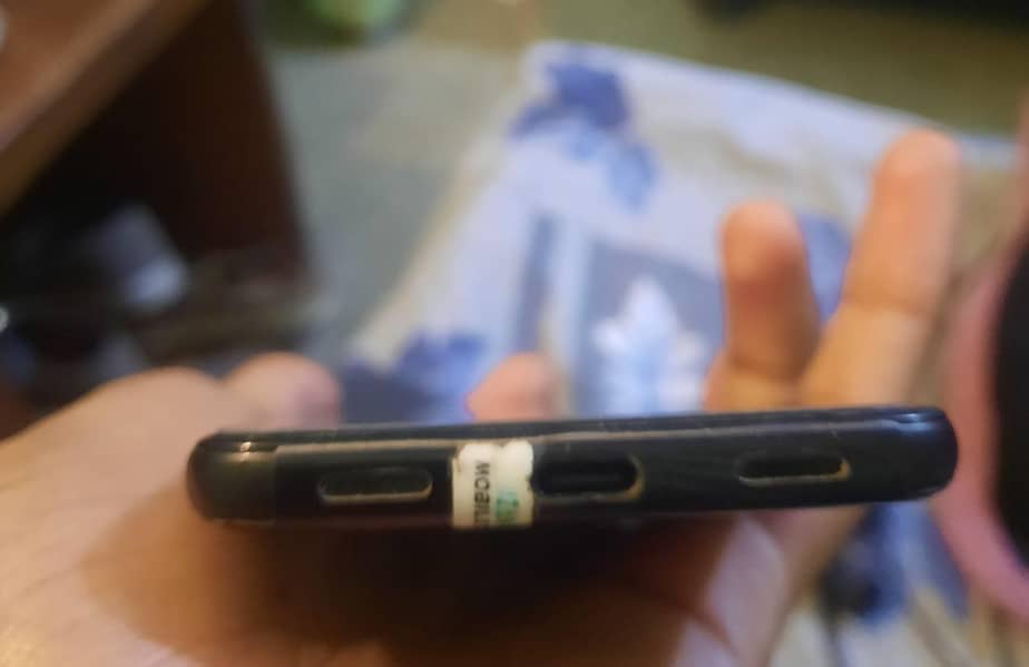 Google pixel 4a 4