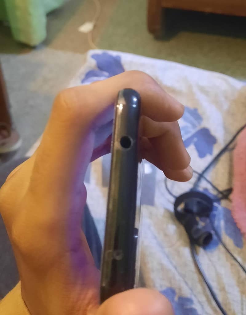 Google pixel 4a 5