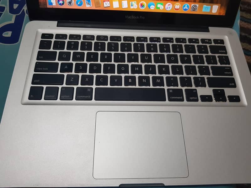 macbook pro 2011 2